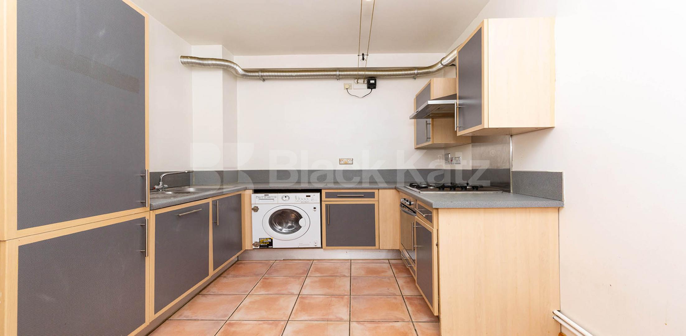 			2 Bedroom, 1 bath, 1 reception Apartment			 SPRINGFIELD HOUSE LOFTS-TYSSEN STREET, DALSTON/HAGGERSTON